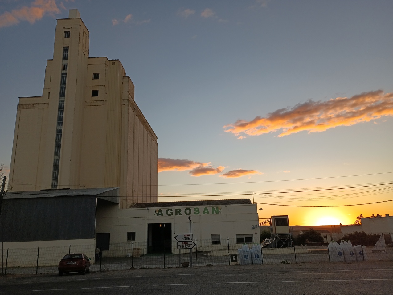 Grain elevator in small town of Santa Cruz.